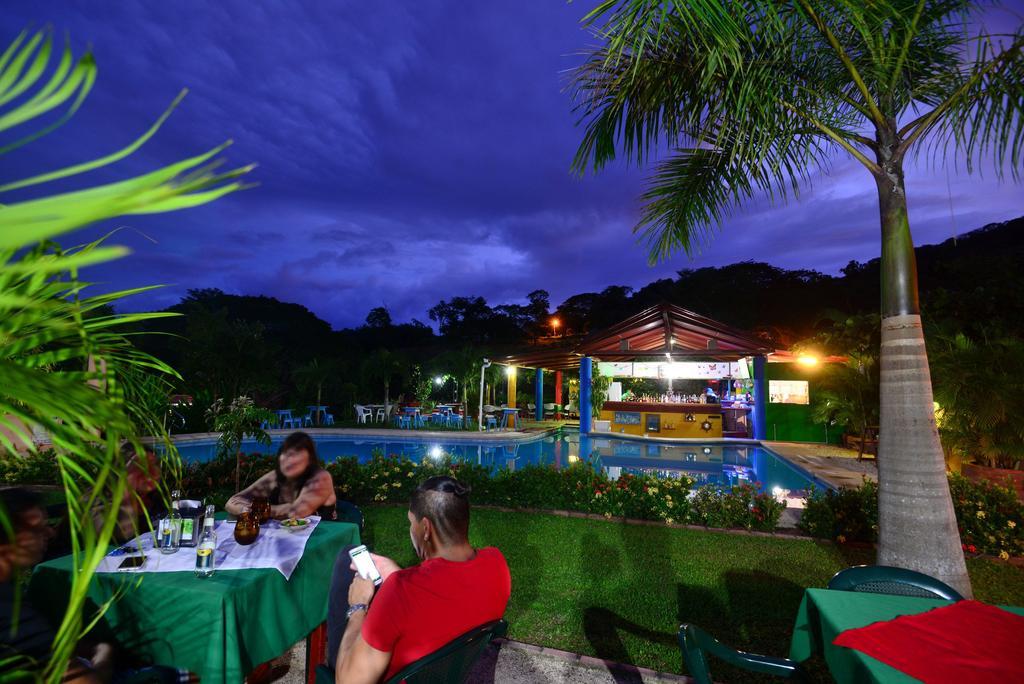 Royal Heights Hotel Jicaral Buitenkant foto